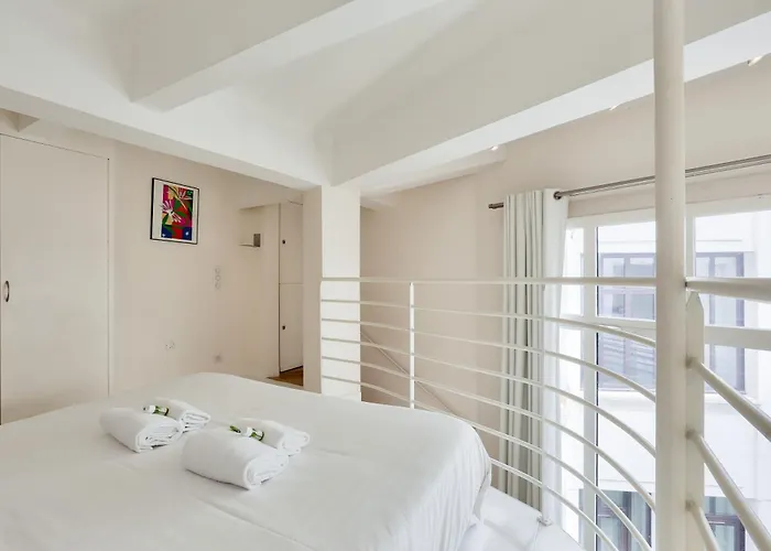 Mini-loft De Charme Au Coeur De Párizs