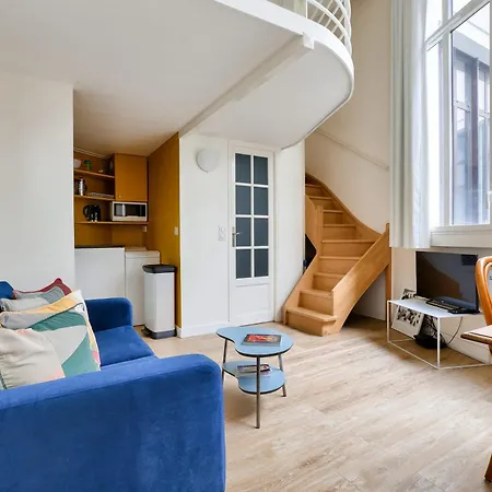 아파트 Mini-loft De Charme Au Coeur De *